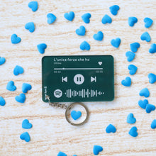 Carica l'immagine nel visualizzatore di Gallery, Portachiavi verde con codice Spotify personalizzabile 8,5cm x 5,5cm