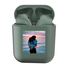 Carica l'immagine nel visualizzatore di Gallery, Cuffie bluetooth Verde perlato con foto personalizzabile
