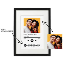 Carica l'immagine nel visualizzatore di Gallery, Quadro con codice spotify e foto personalizzabile 30x40cm