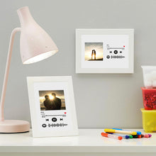 Carica l'immagine nel visualizzatore di Gallery, Quadro bianco con codice spotify e foto personalizzabile 13x18cm