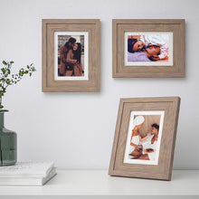 Carica l'immagine nel visualizzatore di Gallery, Quadro marrone con foto personalizzabile 13x18cm