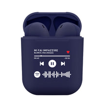 Carica l'immagine nel visualizzatore di Gallery, Cuffie Bluetooth Blu pastello con codice spotify personalizzabile