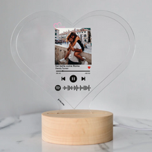 Carica l&#39;immagine nel visualizzatore di Gallery, Targa &quot;Love&quot; a forma di cuore con base tonda effetto legno led e codice spotify con foto personalizzabile 15cm x 18 cm
