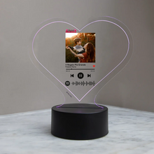 Carica l&#39;immagine nel visualizzatore di Gallery, Targa&quot;Mamma&quot; a forma di cuore con base a led e codice spotify con foto personalizzabile 15cm x 18 cm
