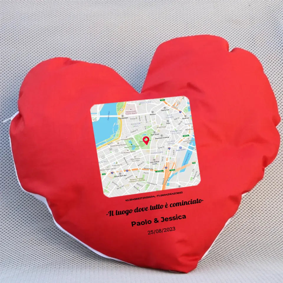 Cuscino a forma di cuore rosso 35cm x 35cm con mappa personalizzabile