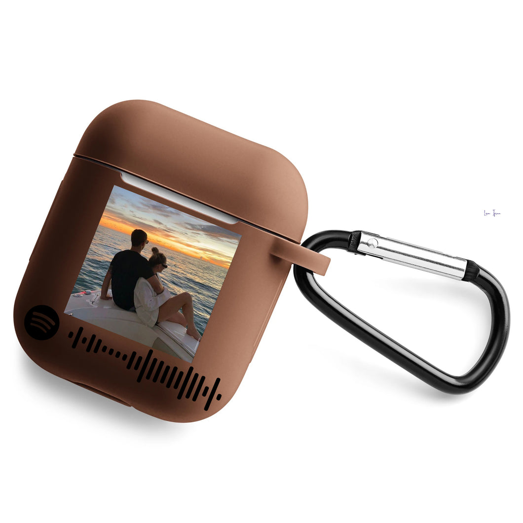 Custodia Chocolate Protection Airpods con gancio con codice spotify e foto personalizzabile