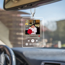 Carica l&#39;immagine nel visualizzatore di Gallery, Ciondolo specchietto con codice Spotify e foto personalizzabile
