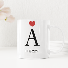 Carica l'immagine nel visualizzatore di Gallery, Coppia di Tazze con iniziali personalizzabile
