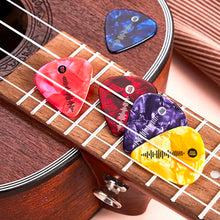 Carica l&#39;immagine nel visualizzatore di Gallery, Plettro chitarra marmo colorato con codice Spotify personalizzabile
