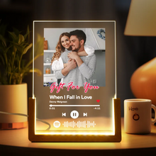 Carica l&#39;immagine nel visualizzatore di Gallery, Targa &quot;Gift for you&quot; con base in legno a led e codice spotify con foto e brano  personalizzabile 15cm x 20cm
