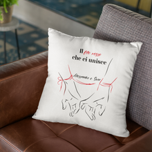 Carica l'immagine nel visualizzatore di Gallery, Cuscino "filo rosso" personalizzabile
