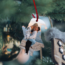 Carica l&#39;immagine nel visualizzatore di Gallery, Decoro Babbo Natale in legno con foto o dedica personalizzabile
