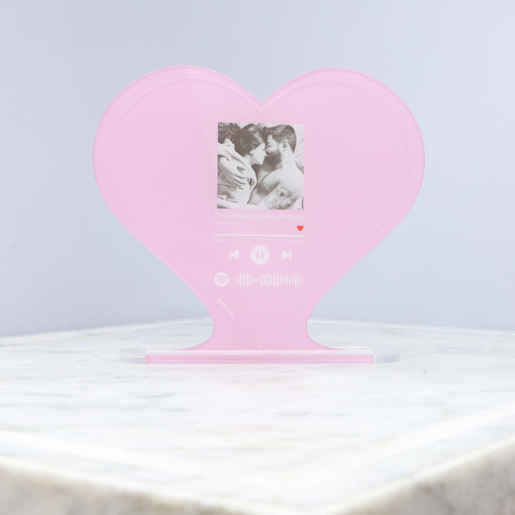 Targa colorata a forma di cuore con base e codice spotify con foto personalizzabile 15cm x 18 cm