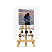 Carica l&#39;immagine nel visualizzatore di Gallery, Targa con stand in legno e codice spotify con foto personalizzabile 15cm x 20cm
